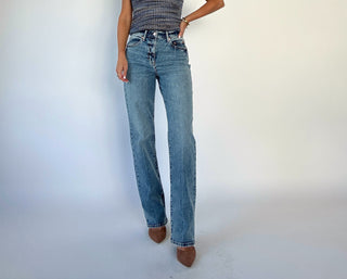 Sundaze High Rise Vintage Straight Jeans - Medium Wash