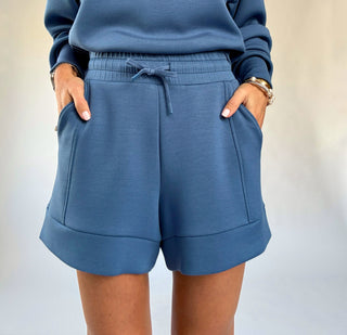 VARLEY Atrium High Rise Short - Bijou Blue