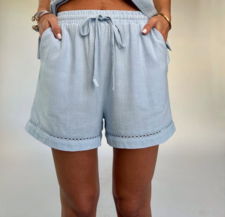 Lunch On The Terrace Shorts - Sky Blue