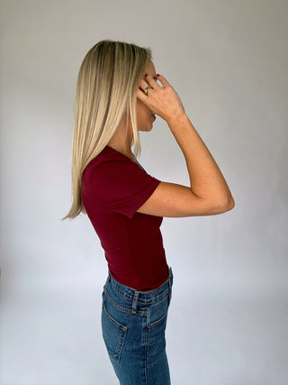 Smooth Strides V-Neck Short Sleeve Top - Deep Burgundy