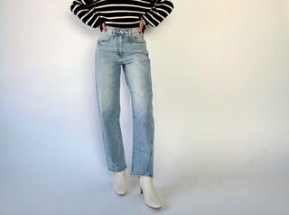 Barely Barrel Jeans