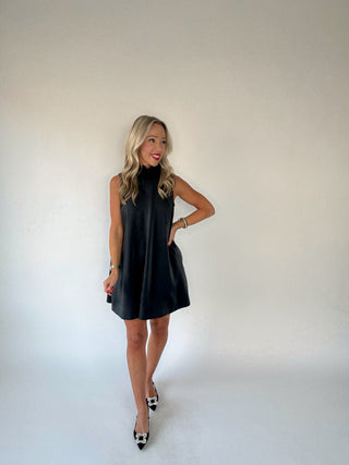 The Holiday Soirée Dress - Black