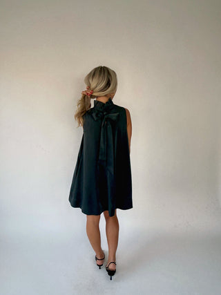 The Holiday Soirée Dress - Black