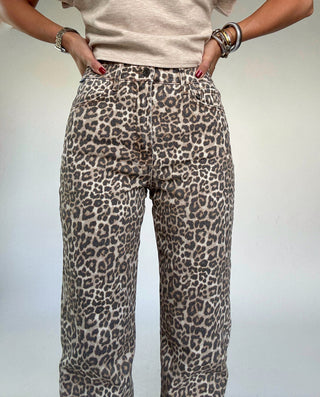 Street Chic High Rise Dad Jean in Leopard Front Mid Length Image