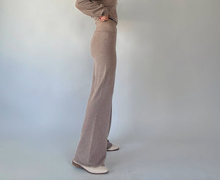 The Serenity Pants Side Image