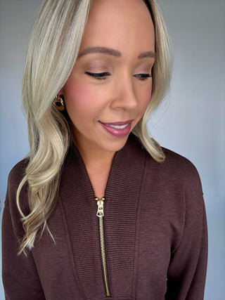 VARLEY Sally Half Zip Sweat Coffee Bean Marl Close Up Image